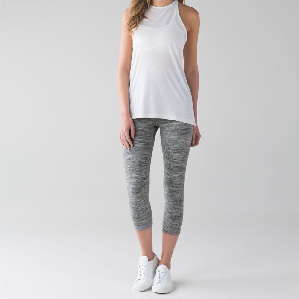 Lululemon Wunder under crops  grey size 8